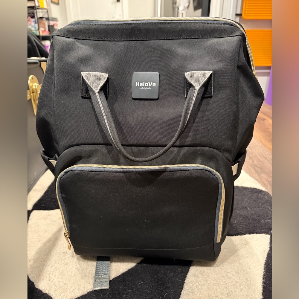 NWOT HaloVa Black Backpack/Diaper Bag